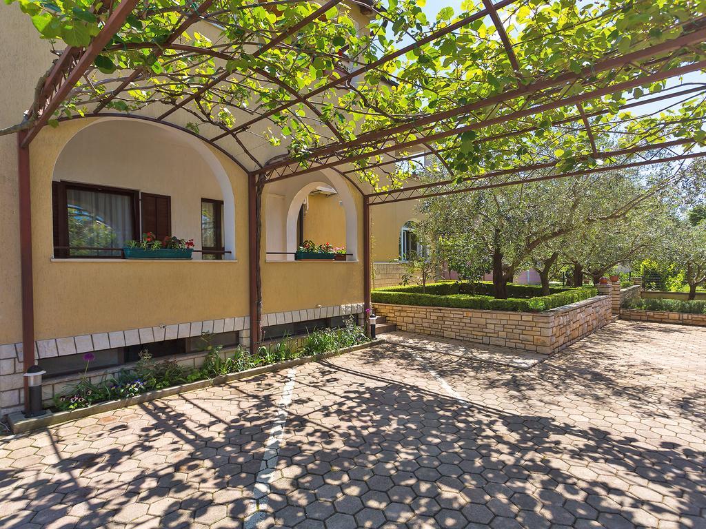 Apartment Korelic Green Garden Poreč Buitenkant foto