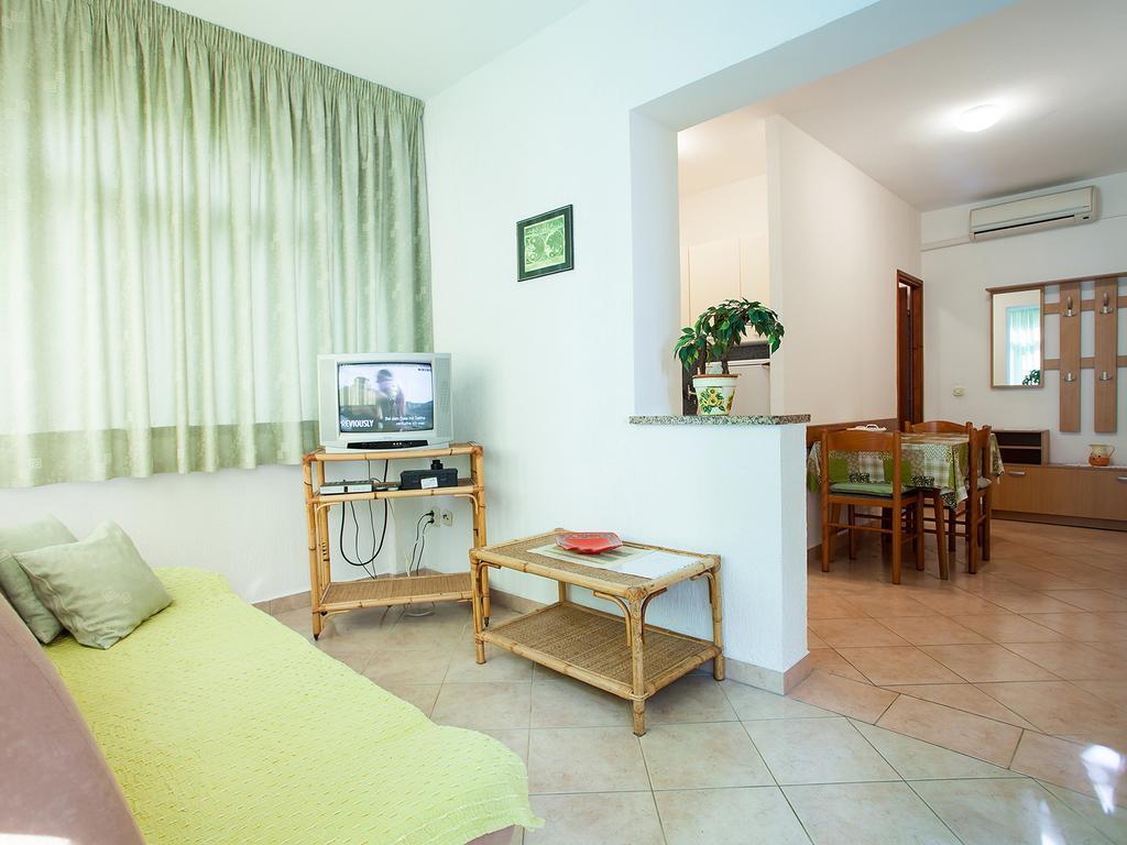 Apartment Korelic Green Garden Poreč Buitenkant foto
